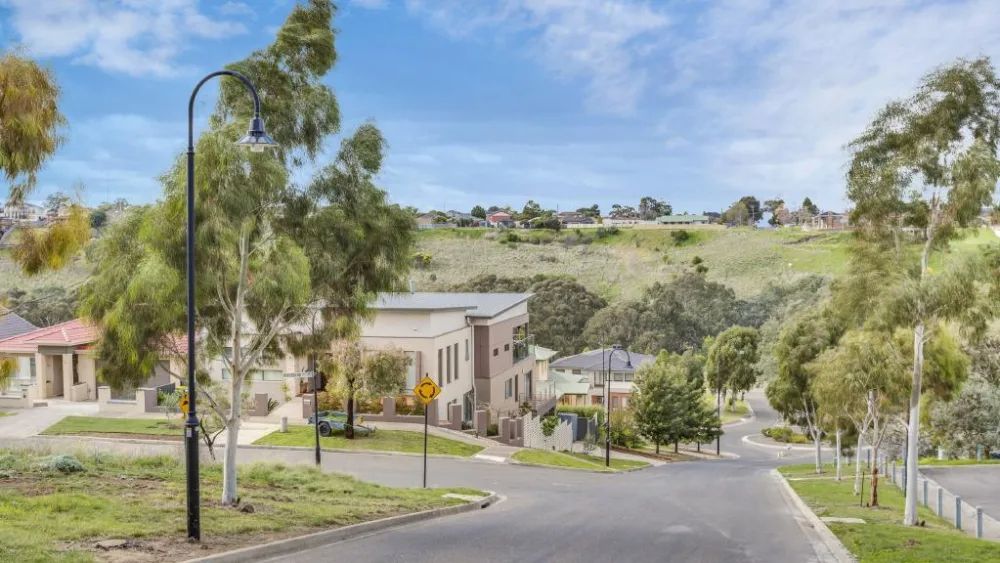 River Valley (4 Bedrooms, 2 Bathrooms)